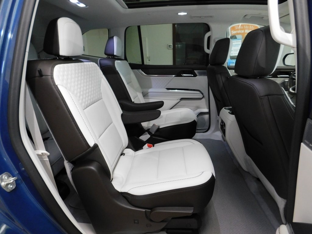 GMC Acadia Denali AWD 2024