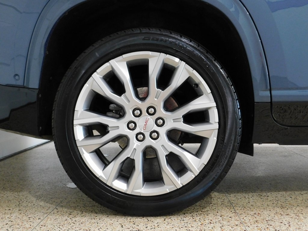 GMC Acadia Denali AWD 2024