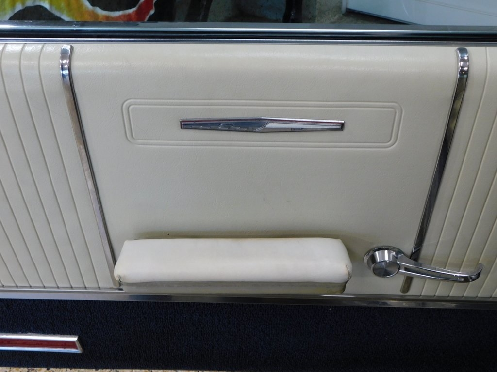 Pontiac Grand Prix  1964