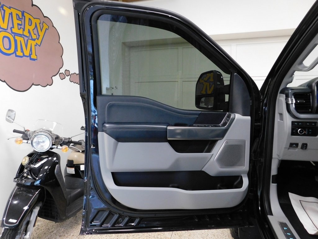 Ford F-250 SD Limited Crew Cab 4WD 2023