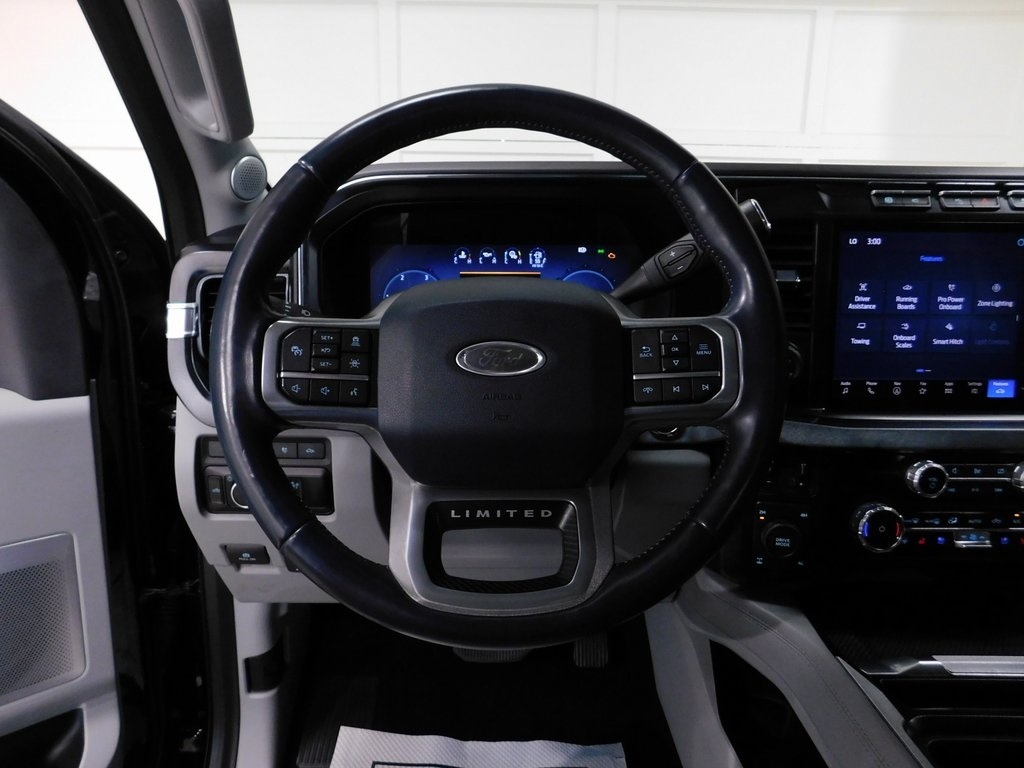 Ford F-250 SD Limited Crew Cab 4WD 2023