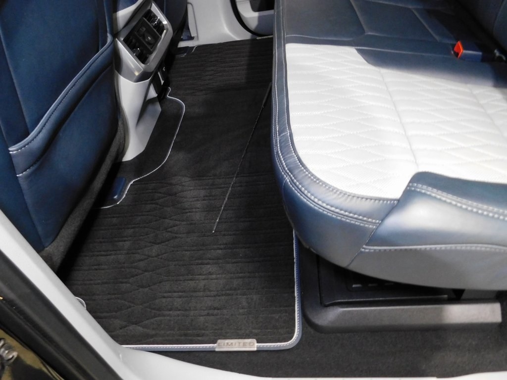 Ford F-250 SD Limited Crew Cab 4WD 2023