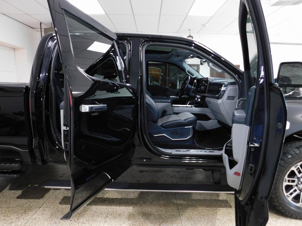 Ford F-250 SD Limited Crew Cab 4WD 2023