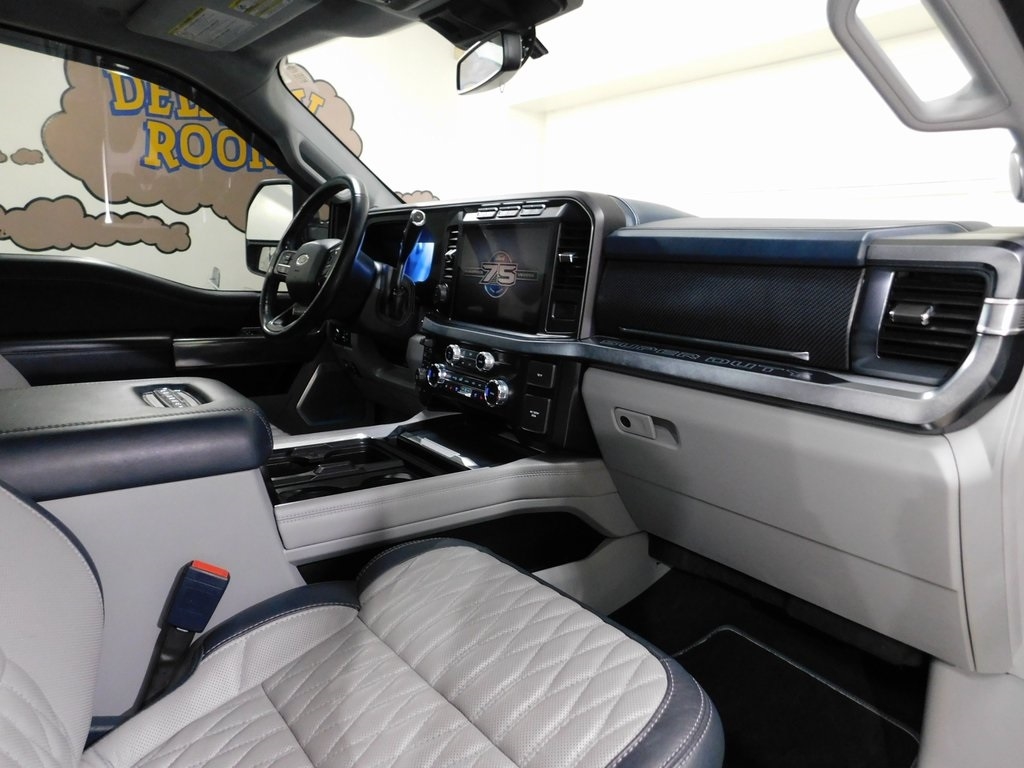 Ford F-250 SD Limited Crew Cab 4WD 2023