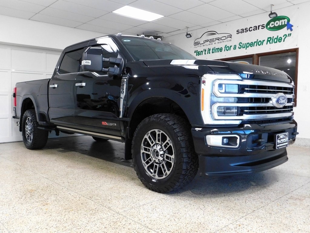 Ford F-250 SD Limited Crew Cab 4WD 2023