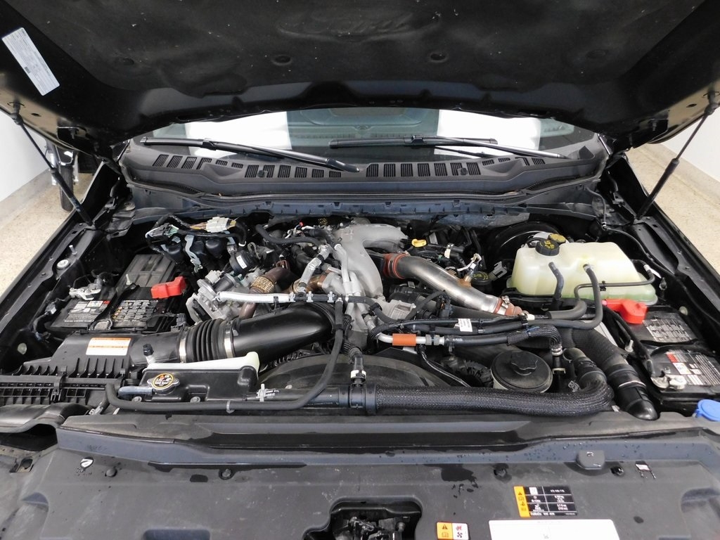 Ford F-250 SD Limited Crew Cab 4WD 2023