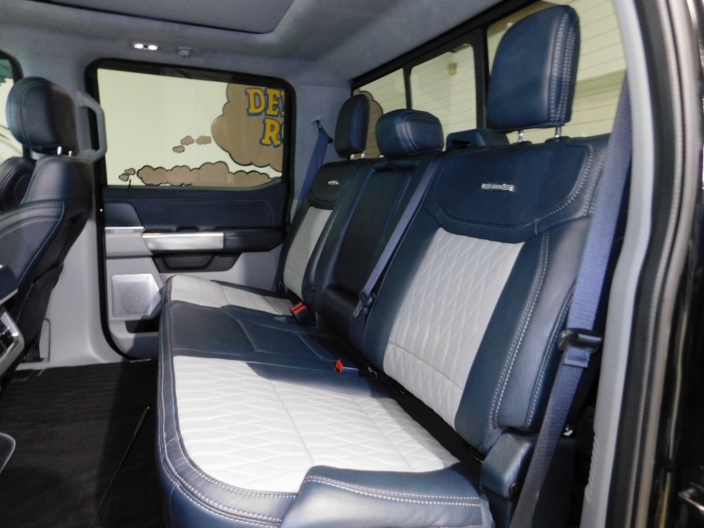 Ford F-250 SD Limited Crew Cab 4WD 2023