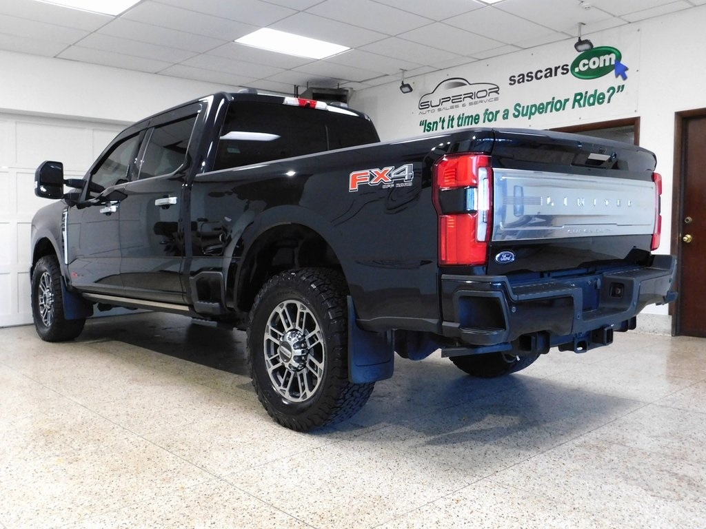 Ford F-250 SD Limited Crew Cab 4WD 2023