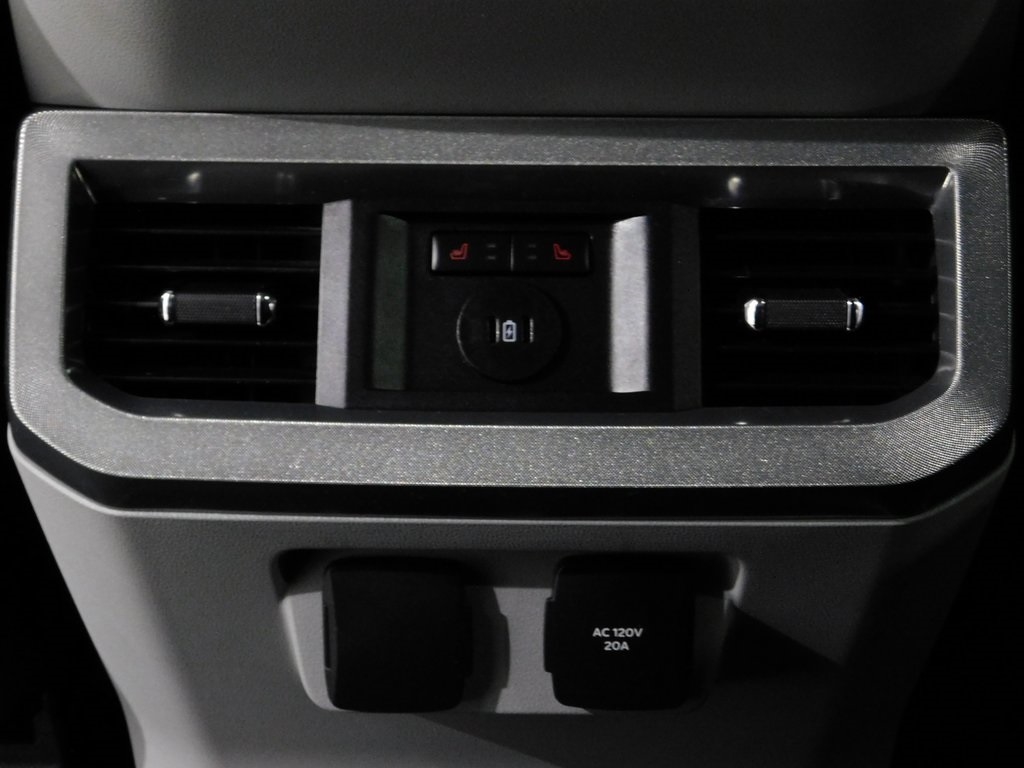 Ford F-250 SD Limited Crew Cab 4WD 2023