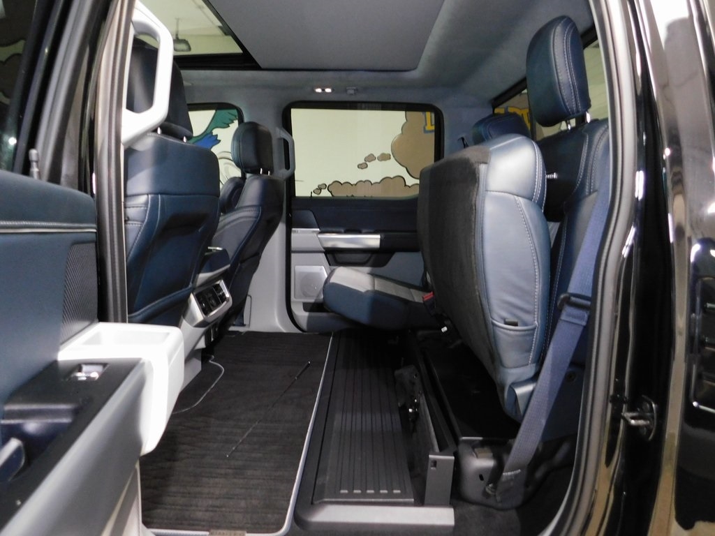 Ford F-250 SD Limited Crew Cab 4WD 2023