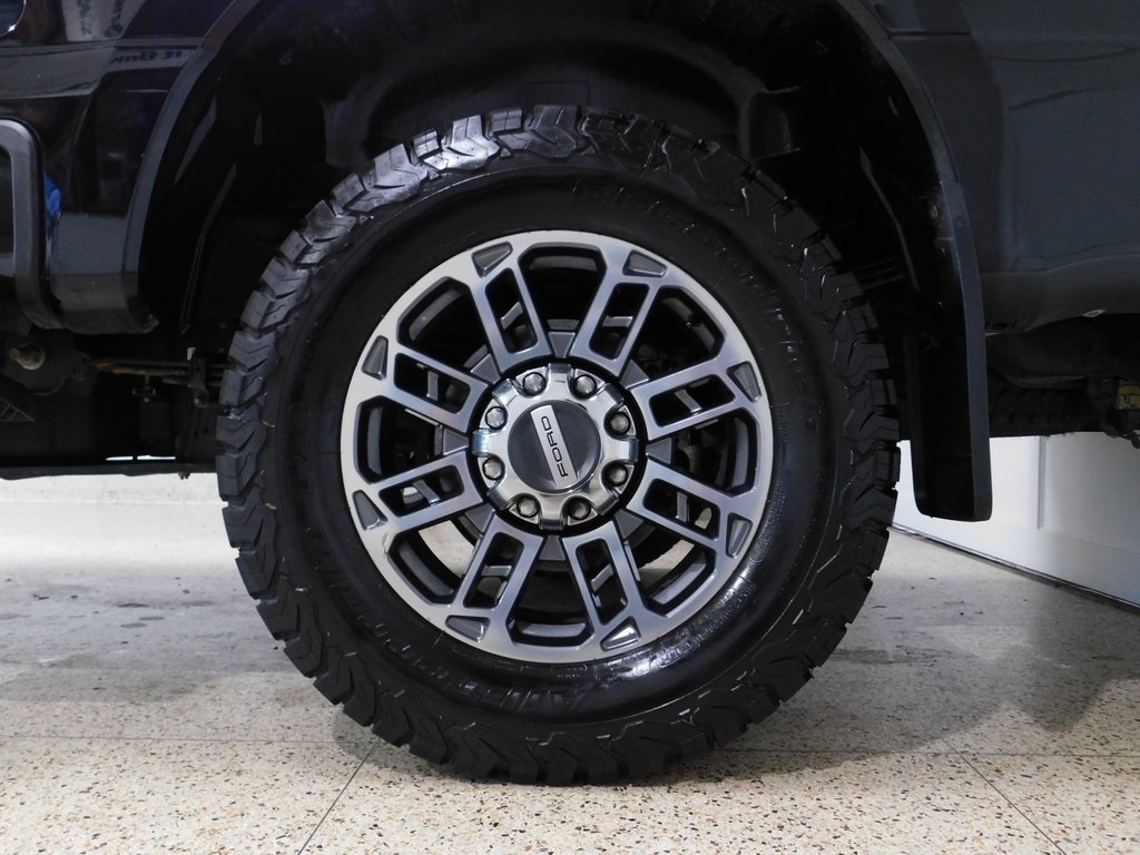 Ford F-250 SD Limited Crew Cab 4WD 2023