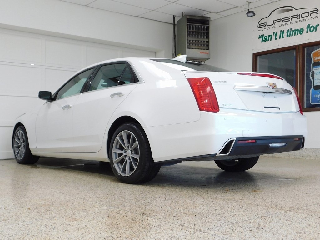 2018 Cadillac CTS Luxury photo 2