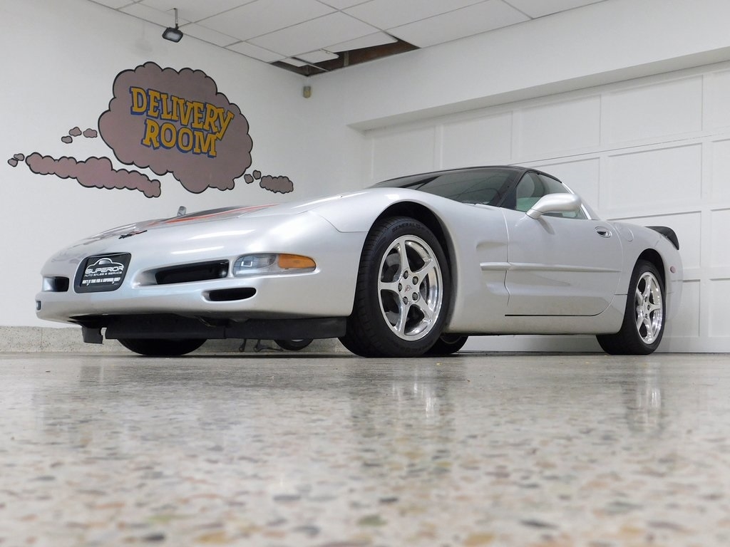 2001 Chevrolet Corvette Coupe photo 4