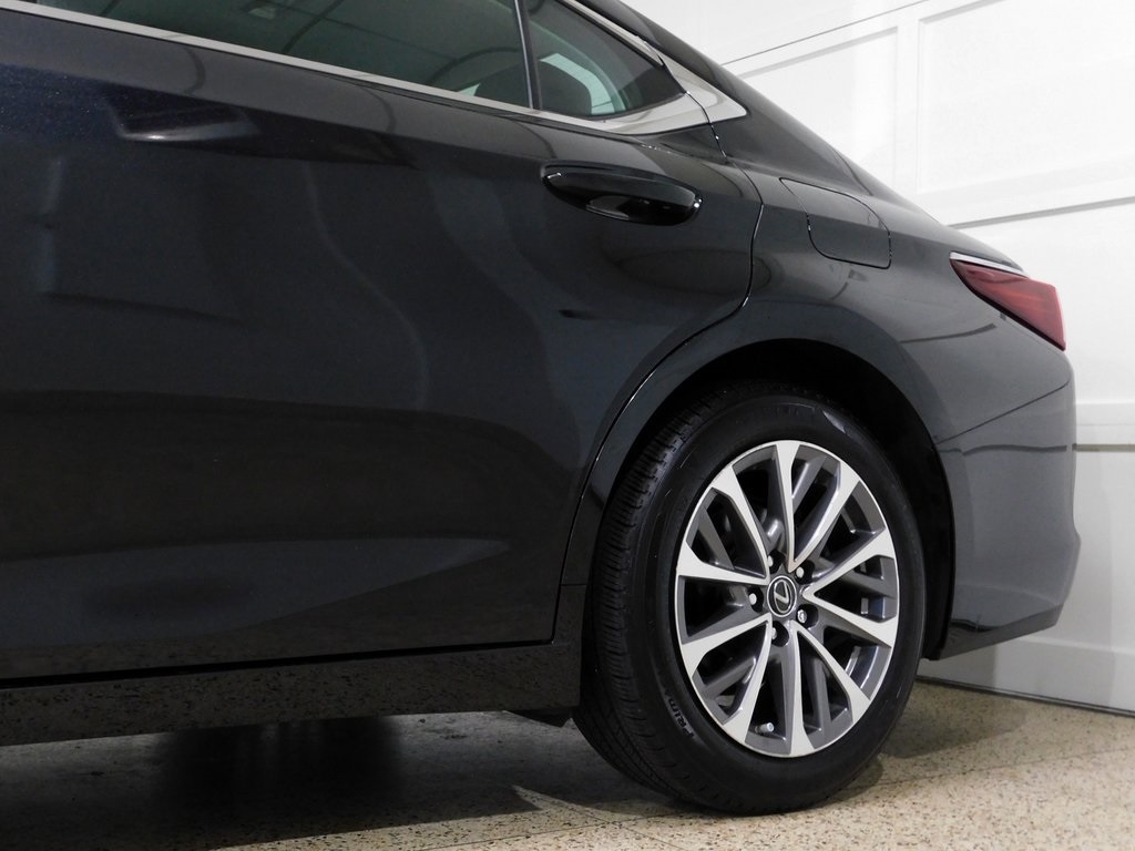 2022 Lexus ES 350 Base photo 21