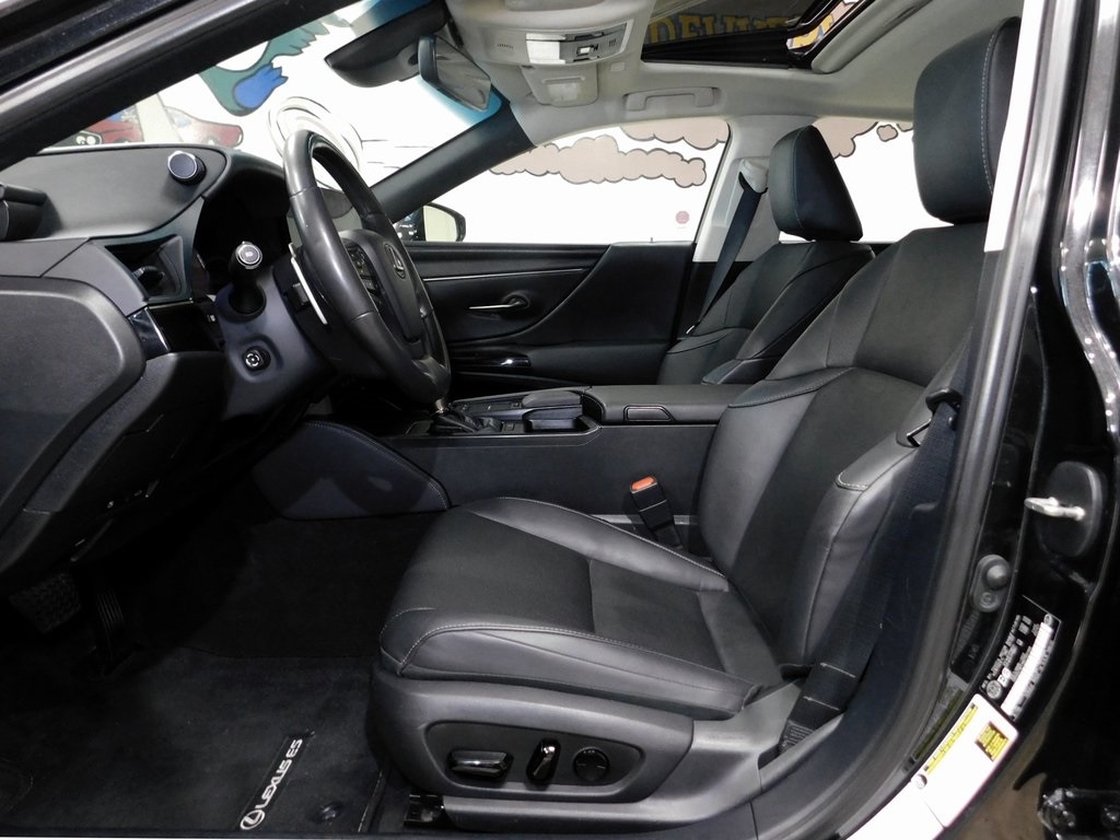 Lexus ES 350 Base 2022