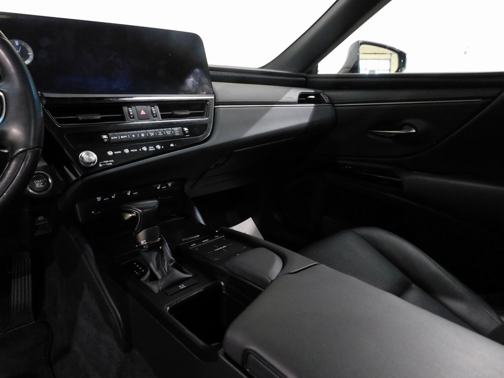 Lexus ES 350 Base 2022