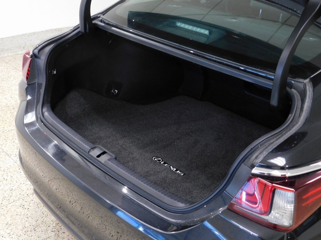 Lexus ES 350 Base 2022