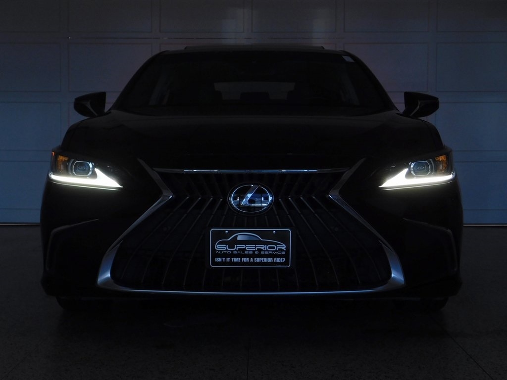 Lexus ES 350 Base 2022