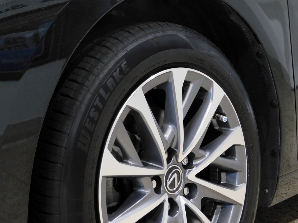 Lexus ES 350 Base 2022