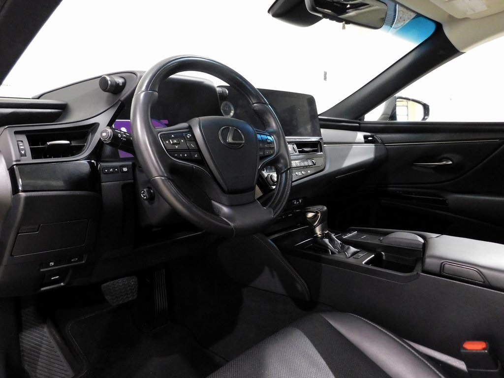 Lexus ES 350 Base 2022