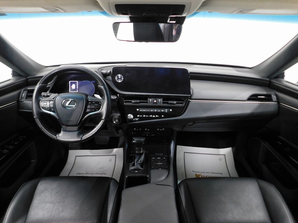 Lexus ES 350 Base 2022