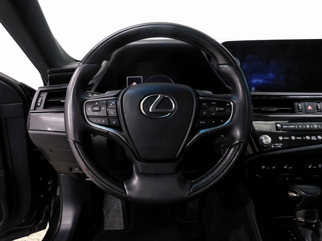 Lexus ES 350 Base 2022