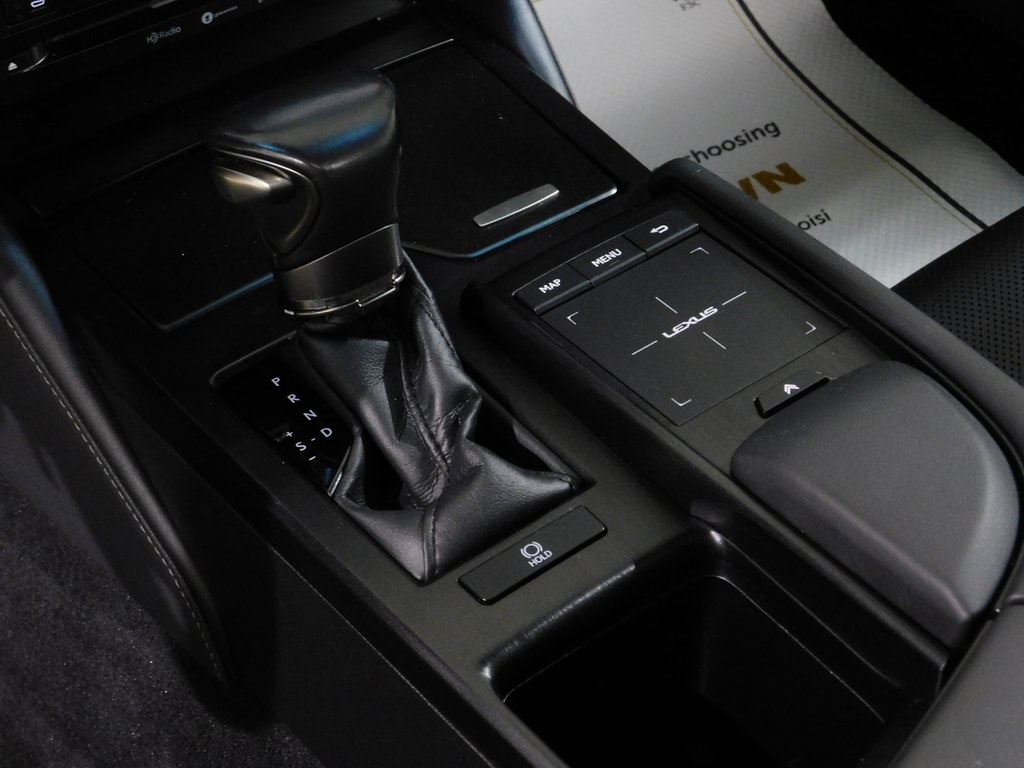 Lexus ES 350 Base 2022