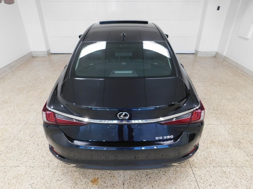 Lexus ES 350 Base 2022