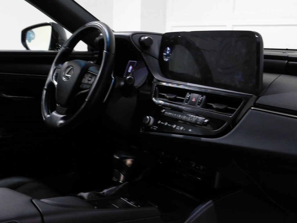 Lexus ES 350 Base 2022