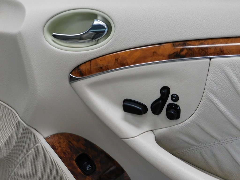 Mercedes-Benz CLK-Class CLK350 Cabriolet 2007