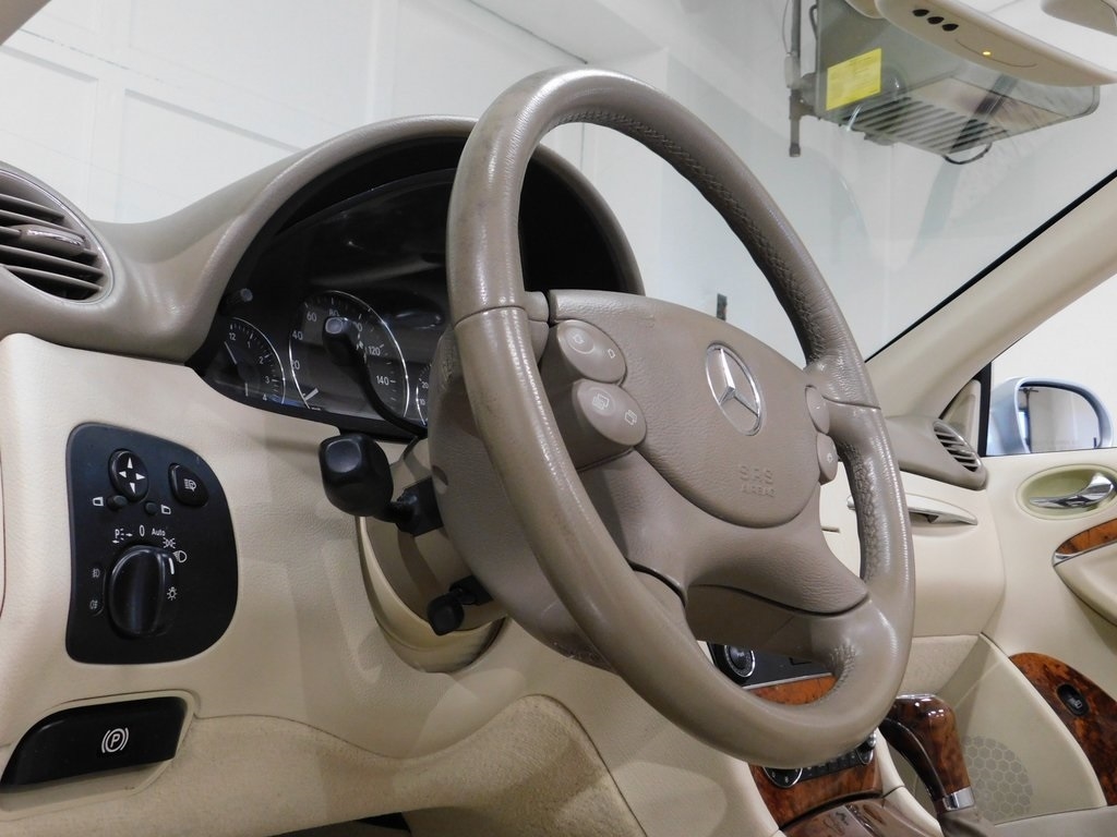 Mercedes-Benz CLK-Class CLK350 Cabriolet 2007