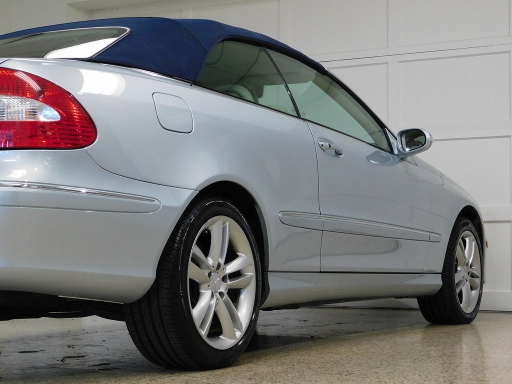 Mercedes-Benz CLK-Class CLK350 Cabriolet 2007