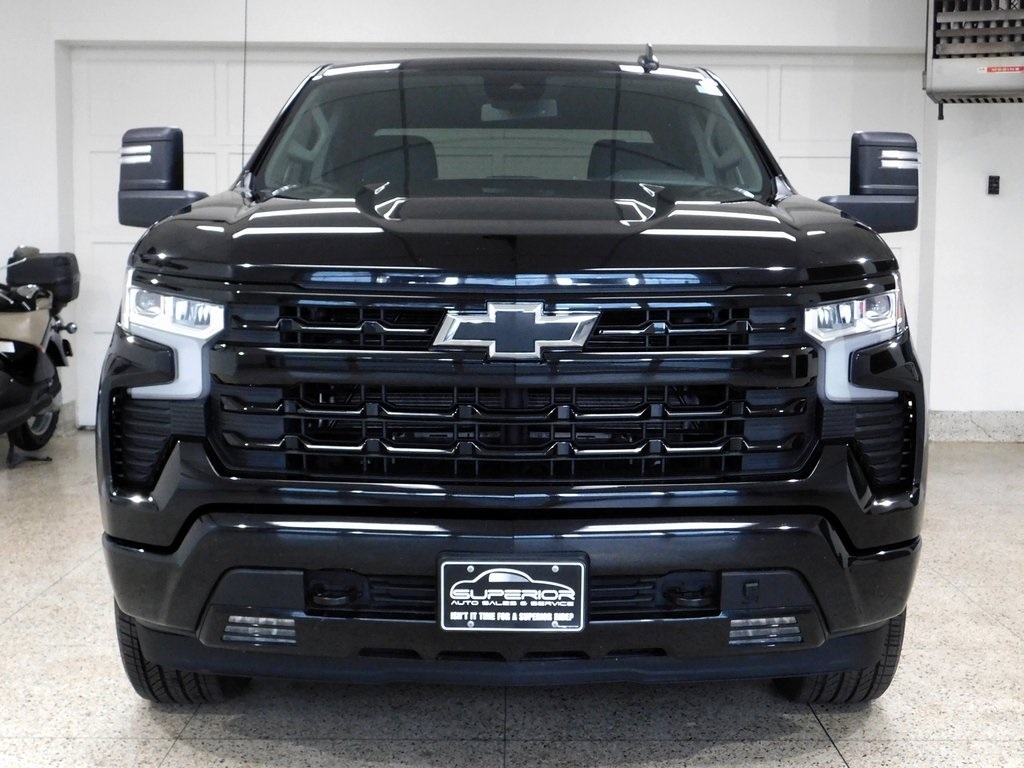 2024 Chevrolet Silverado 1500 RST photo 2