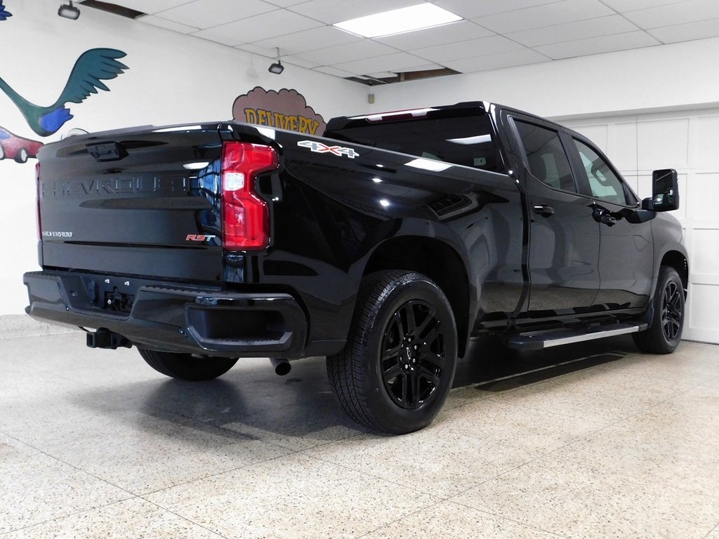 2024 Chevrolet Silverado 1500 RST photo 4