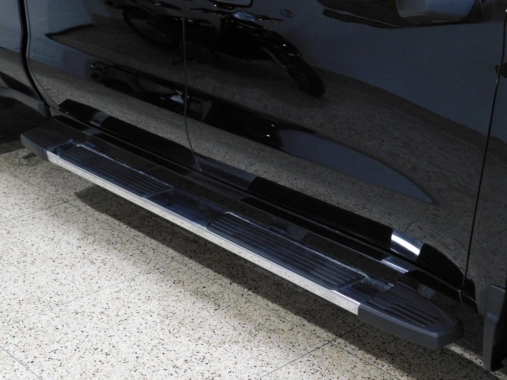 Chevrolet Silverado 1500 RST Crew Cab 4WD 2024