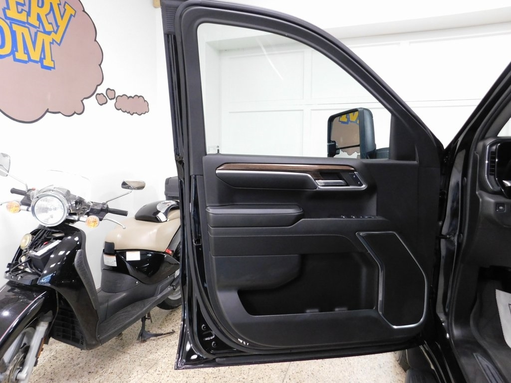 Chevrolet Silverado 1500 RST Crew Cab 4WD 2024