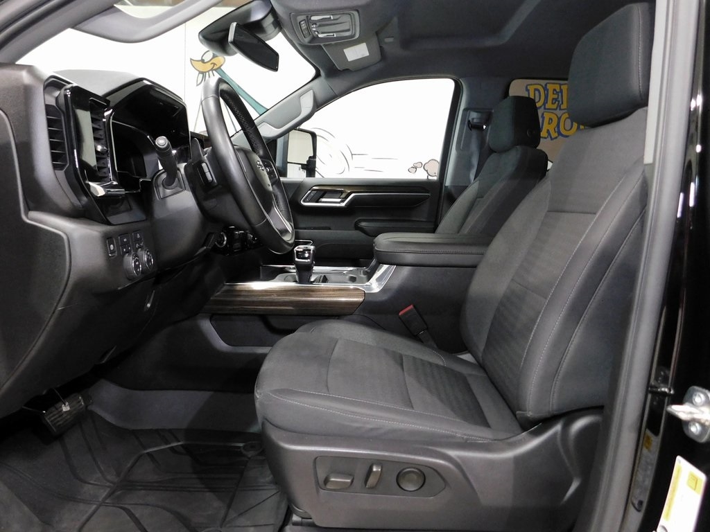 Chevrolet Silverado 1500 RST Crew Cab 4WD 2024