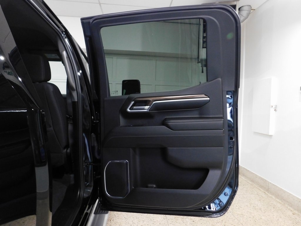 Chevrolet Silverado 1500 RST Crew Cab 4WD 2024