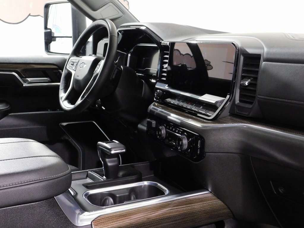 Chevrolet Silverado 1500 RST Crew Cab 4WD 2024