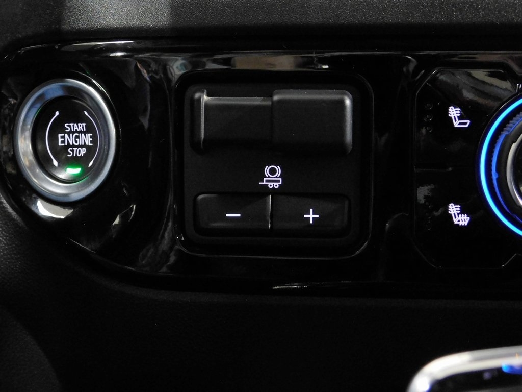 Chevrolet Silverado 1500 RST Crew Cab 4WD 2024