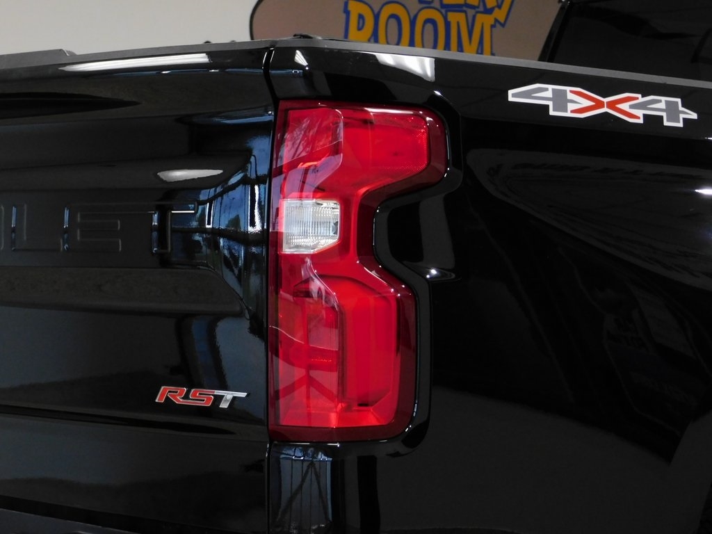 Chevrolet Silverado 1500 RST Crew Cab 4WD 2024