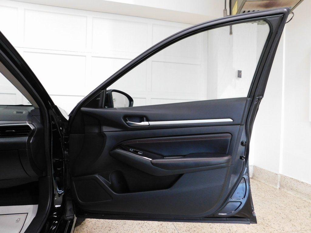 Nissan Altima 2.5 SR 2023