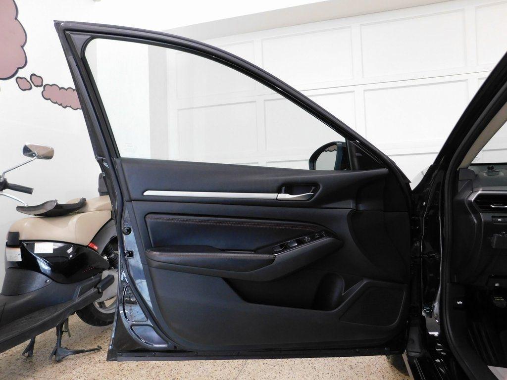 Nissan Altima 2.5 SR 2023