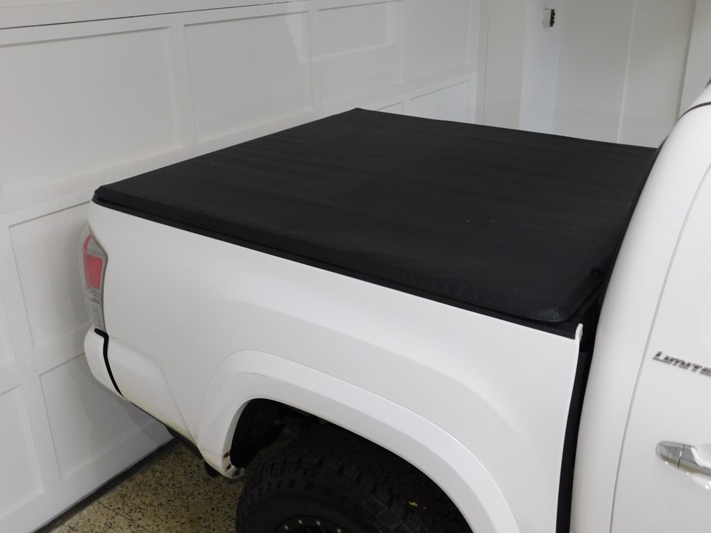 Toyota Tacoma Limited Double Cab V6 6AT 4WD 2017