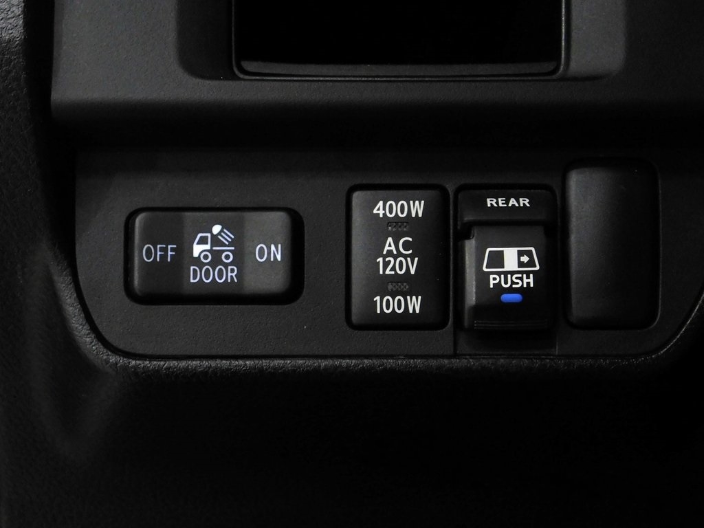 Toyota Tacoma Limited Double Cab V6 6AT 4WD 2017