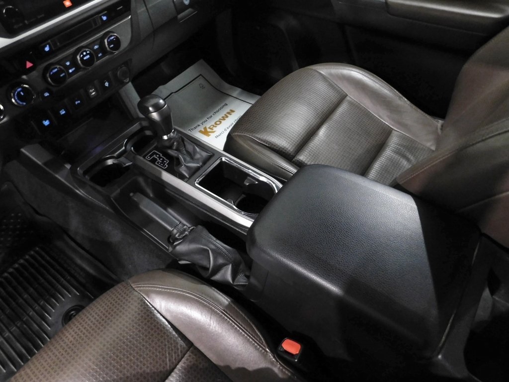 Toyota Tacoma Limited Double Cab V6 6AT 4WD 2017