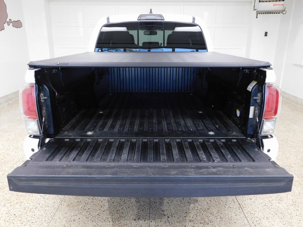 Toyota Tacoma Limited Double Cab V6 6AT 4WD 2017