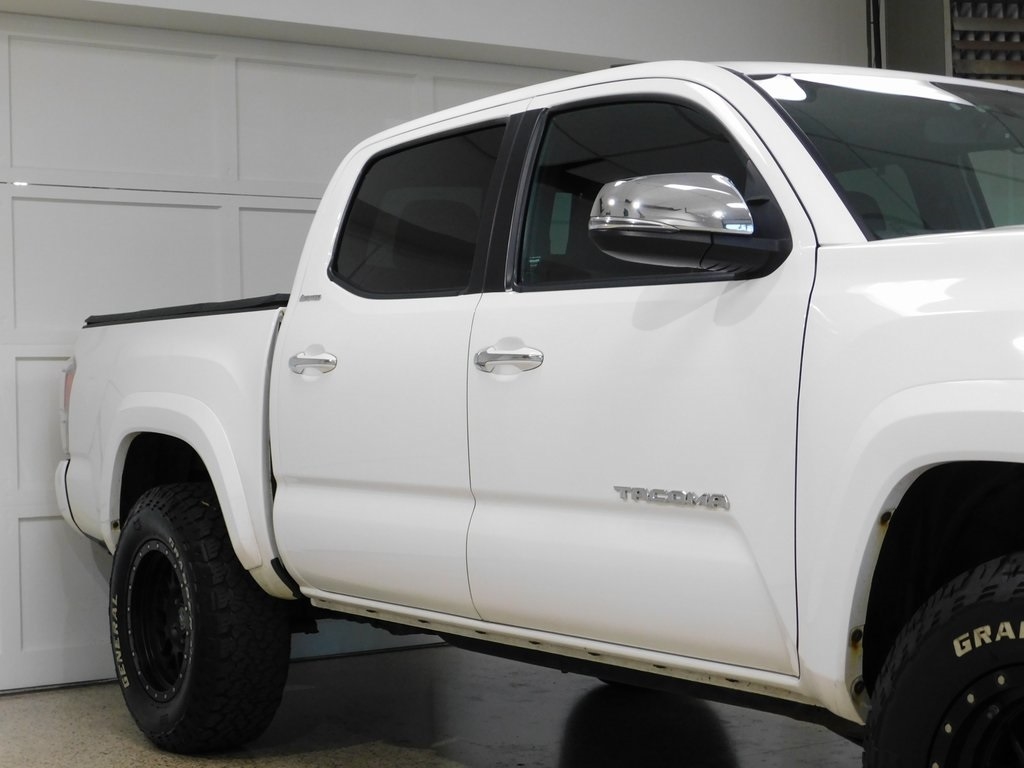 Toyota Tacoma Limited Double Cab V6 6AT 4WD 2017