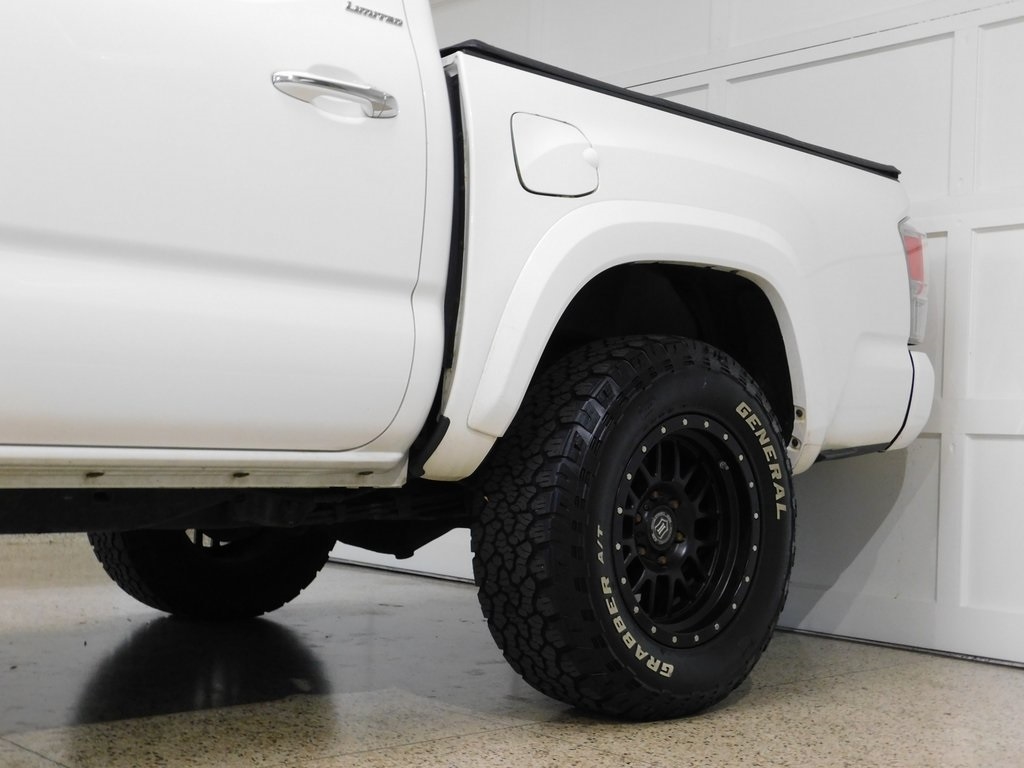 Toyota Tacoma Limited Double Cab V6 6AT 4WD 2017