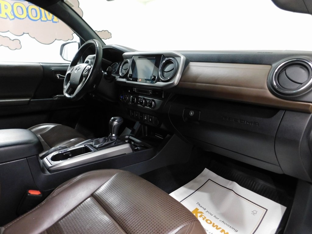 Toyota Tacoma Limited Double Cab V6 6AT 4WD 2017